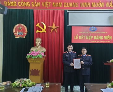 Chi bộ Viện KSND huyện Chương Mỹ tổ chức Lễ kết nạp Đảng viên mới